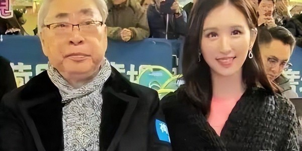 必威体育登录入口-体操女神退役后恋大51岁干爹，开启人生新篇章